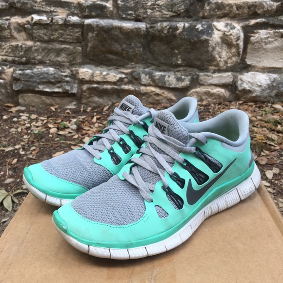 nike free run teal